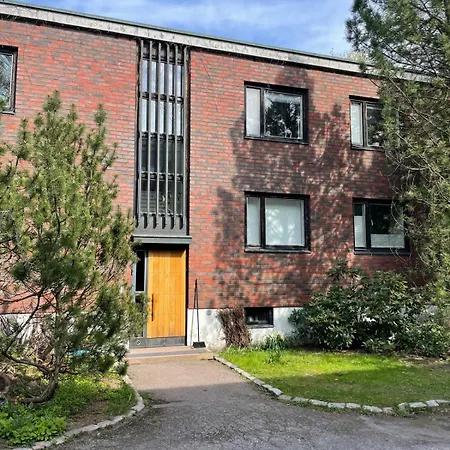 Gella Luoteisvaeylae 27 Helsinki